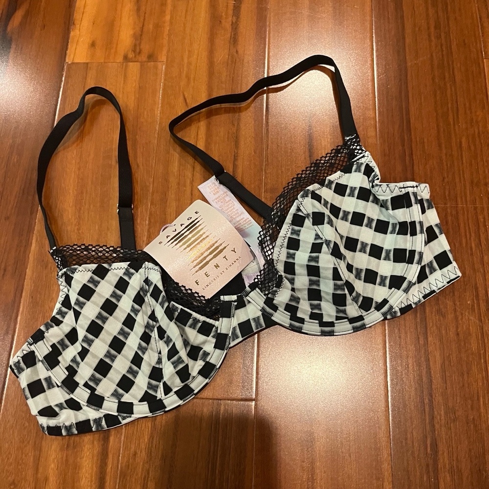 New NWT Savage x Fenty Black White Bra Checkered Plaid Intimates Lingerie Sz 34B